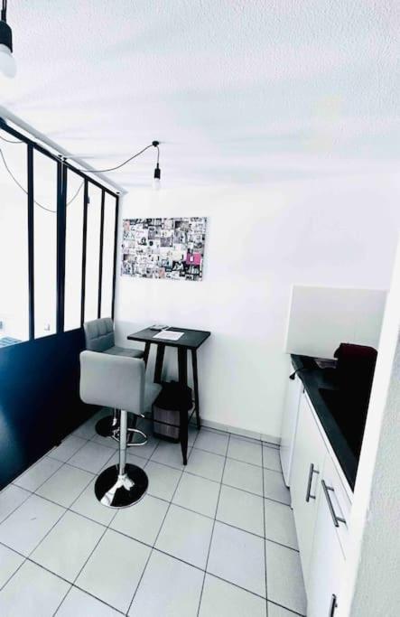 Studio Gare St Roch Avec Box De Garage Daire Montpellier Dış mekan fotoğraf